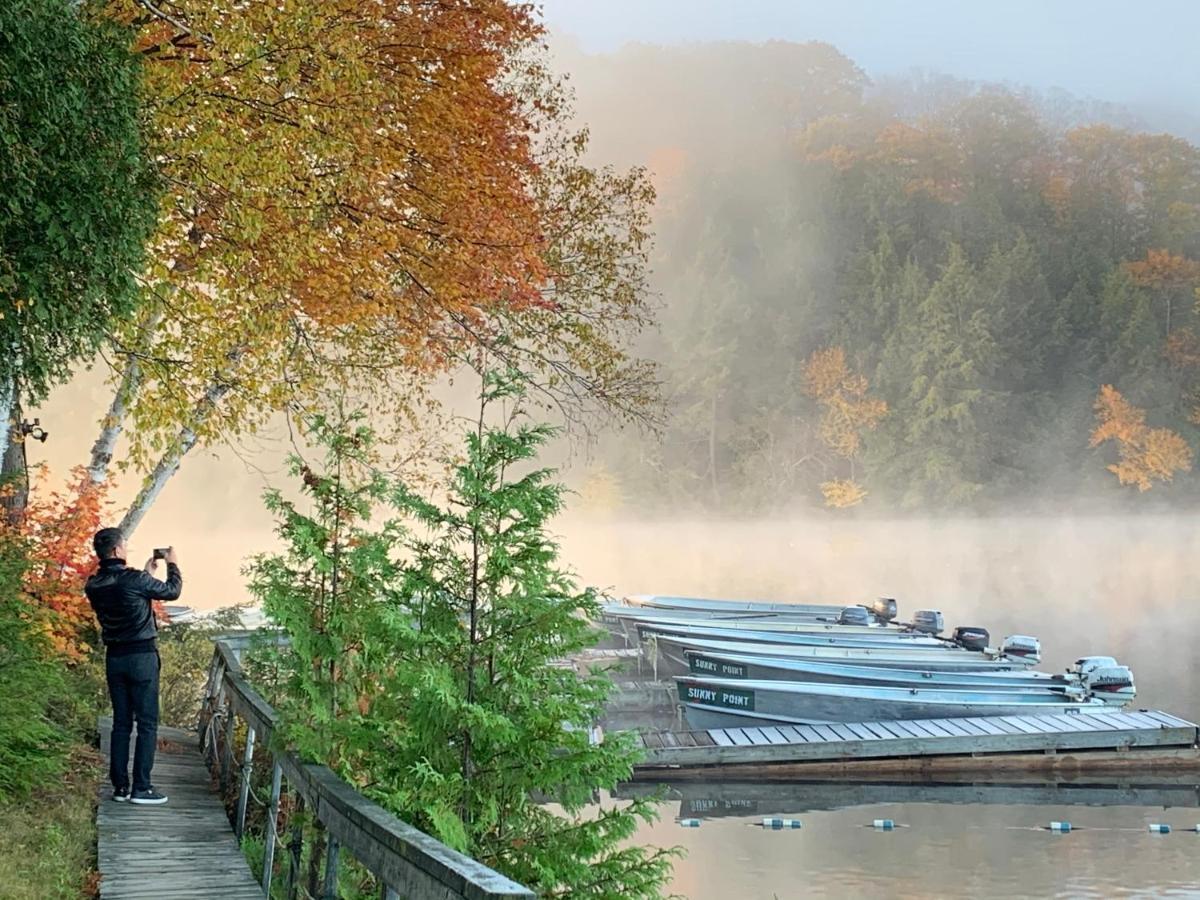 Sunny Point Resort Otter Lake Esterno foto